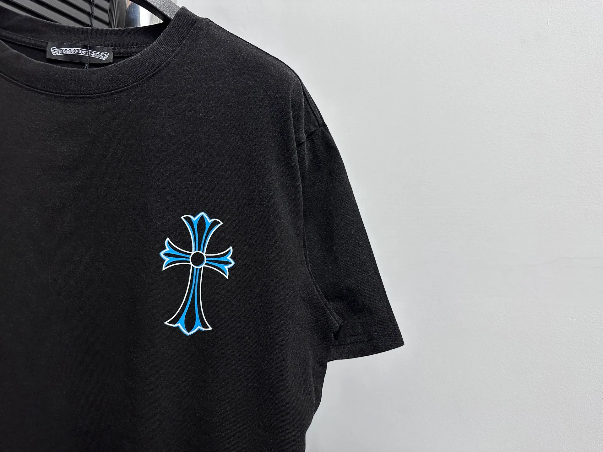 🅿️180 [Chrome hearte] Chrome hearte 25ss early spring new Sanskrit washed T-shirt ·280 grams of 100% cotton double yarn jersey fabric ·Special thickened 32 pieces of double-ply 1x1 thread in the same cylinder custom-dyed ·Double-needle stitching and cross-stitching technology ·Original main mark washed tag Color: washed black Size: XS-L